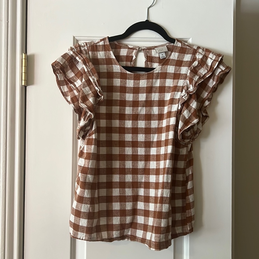 Checkered top